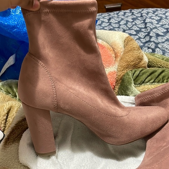 SHEIN rose pink Boots size 7.5​ - Picture 1 of 6